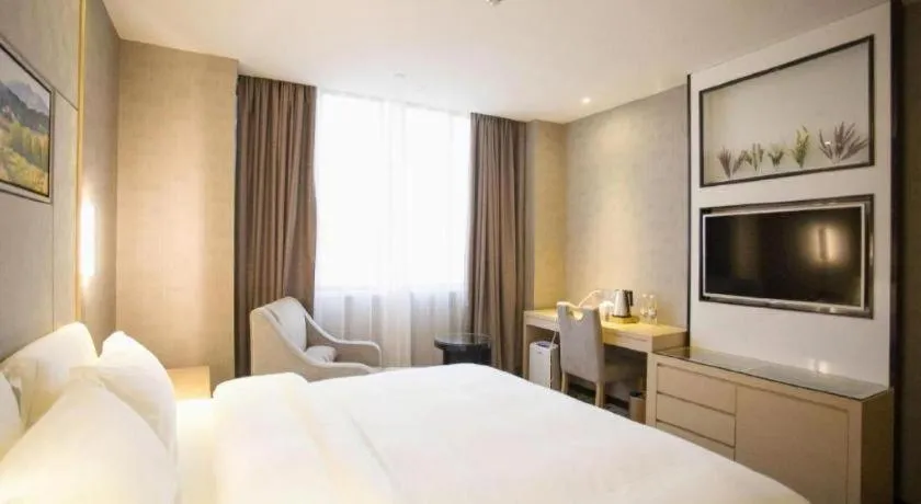 Bed in Lavande Hotels Guangzhou Jiahe Wanggang Metro Station Junhe Avenue