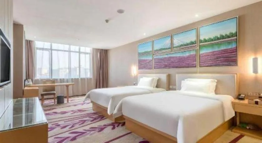 Bed in Lavande Hotels Guangzhou Jiahe Wanggang Metro Station Junhe Avenue
