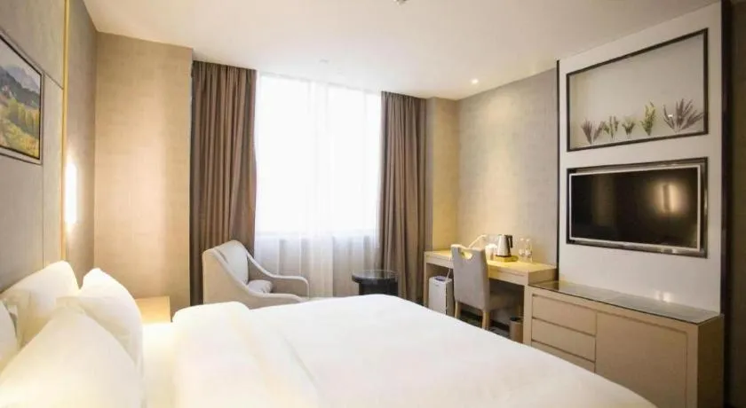 Bed in Lavande Hotels Guangzhou Jiahe Wanggang Metro Station Junhe Avenue