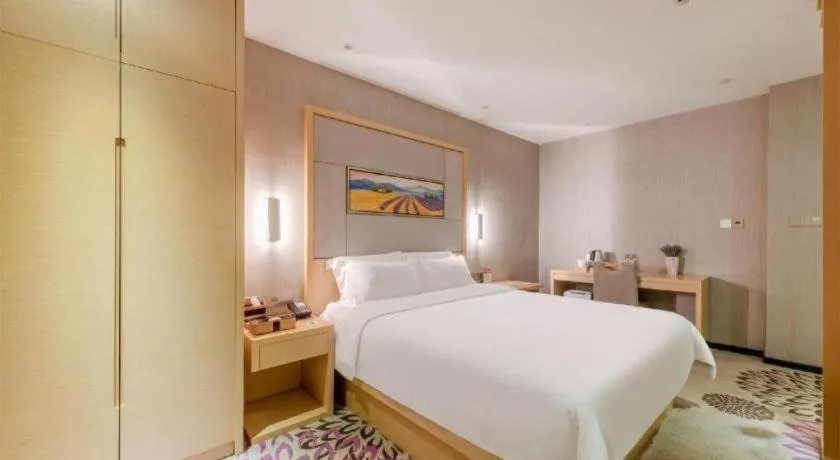 Bed in Lavande Hotels Guangzhou Jiahe Wanggang Metro Station Junhe Avenue