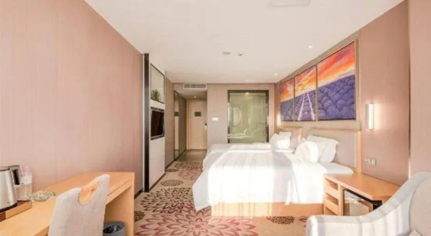 Bed in Lavande Hotels Guangzhou Jiahe Wanggang Metro Station Junhe Avenue