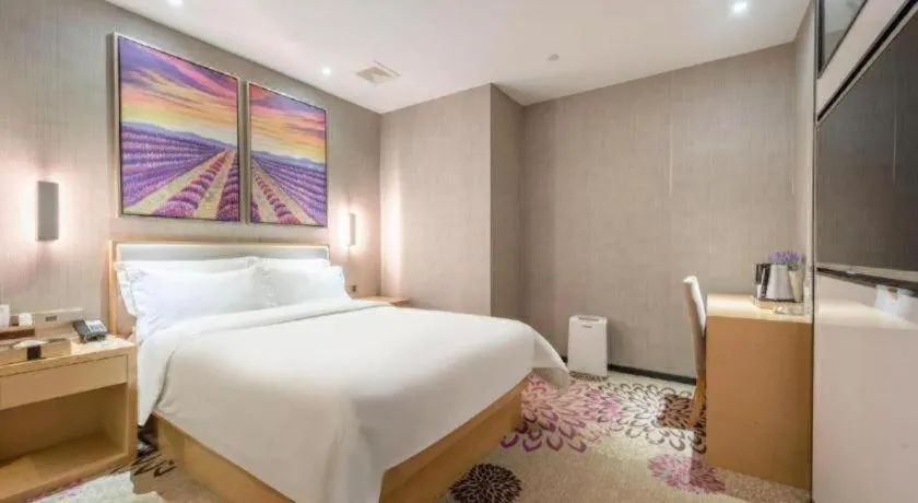 Bed in Lavande Hotels Guangzhou Jiahe Wanggang Metro Station Junhe Avenue