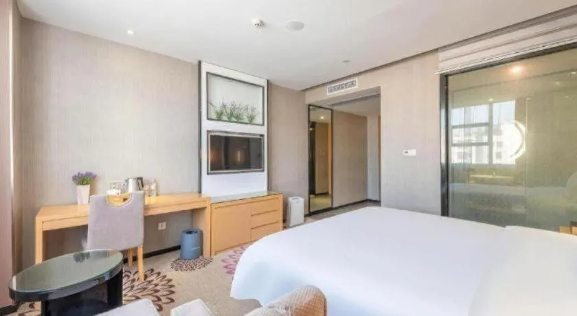 Bed in Lavande Hotels Guangzhou Jiahe Wanggang Metro Station Junhe Avenue