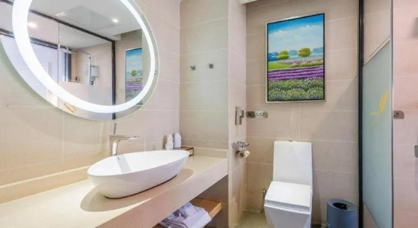Lavande Hotels Guangzhou Jiahe Wanggang Metro Station Junhe Avenue