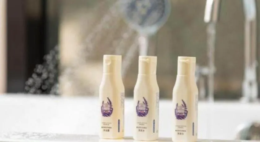 Lavande Hotels Guangzhou Jiahe Wanggang Metro Station Junhe Avenue