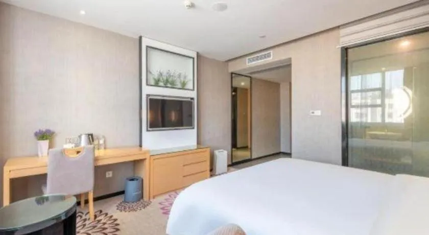 Bed in Lavande Hotels Guangzhou Jiahe Wanggang Metro Station Junhe Avenue