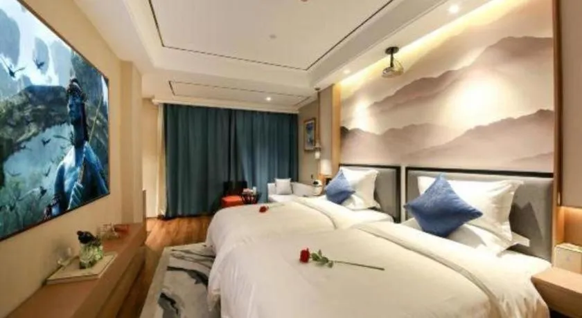 Bed in East Queen Hotel (Xi'an Beimen Metro Station)
