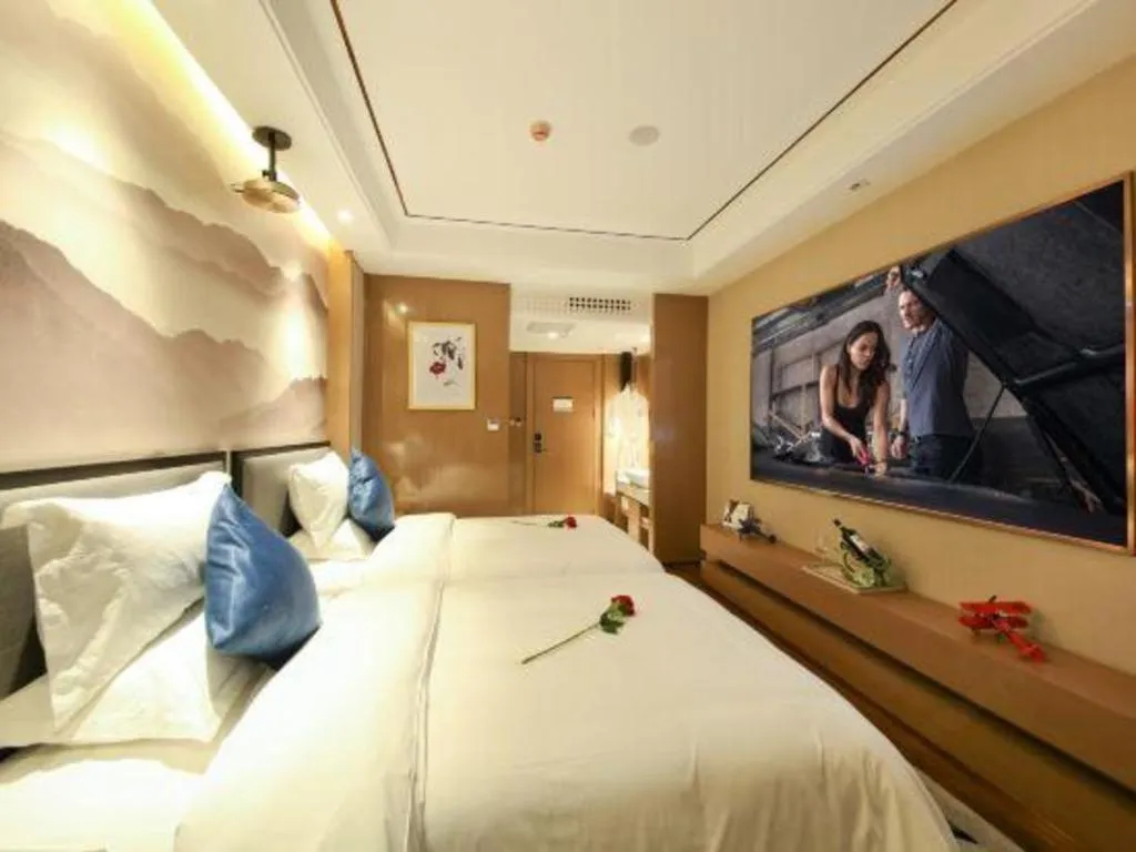 Bed in East Queen Hotel (Xi'an Beimen Metro Station)