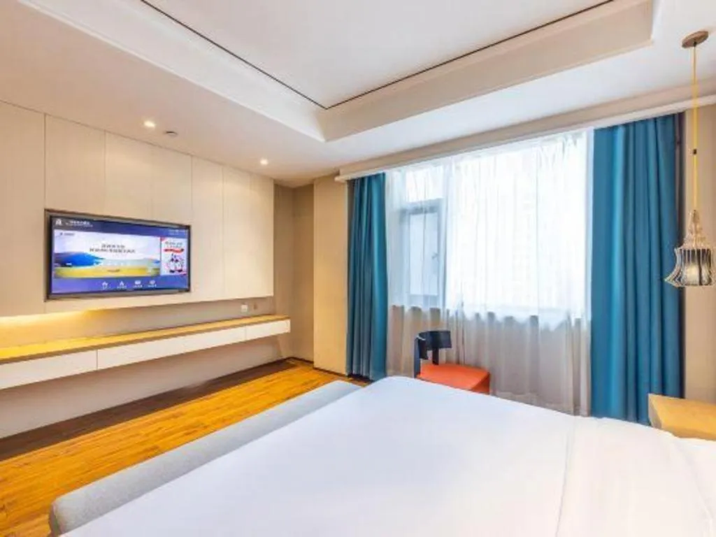 Bed in East Queen Hotel (Xi'an Beimen Metro Station)