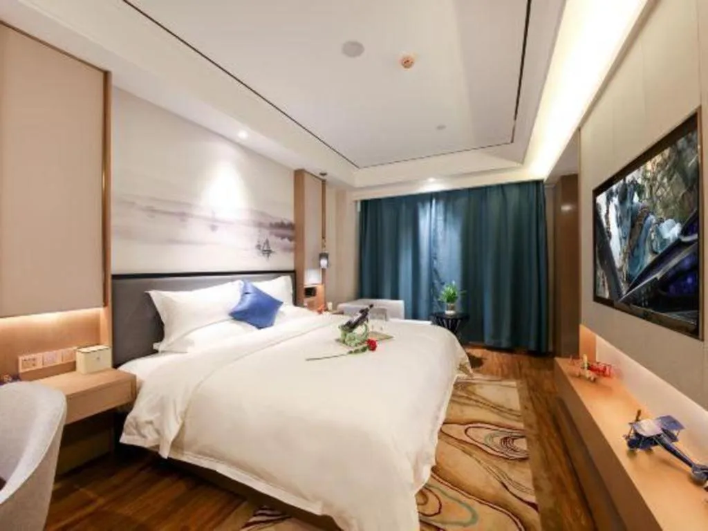 Bed in East Queen Hotel (Xi'an Beimen Metro Station)