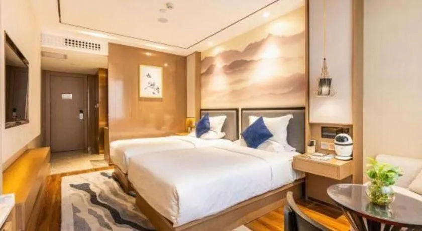 Bed in East Queen Hotel (Xi'an Beimen Metro Station)