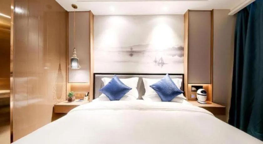 Bed in East Queen Hotel (Xi'an Beimen Metro Station)