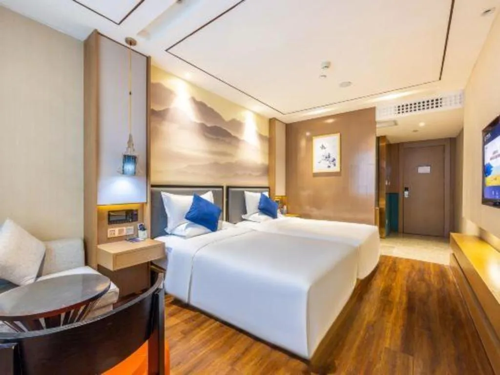 Bed in East Queen Hotel (Xi'an Beimen Metro Station)