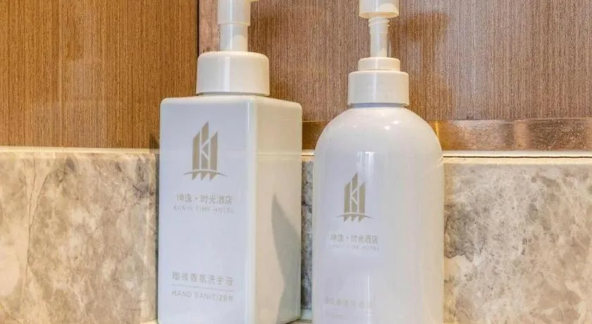 East Queen Hotel (Xi'an Beimen Metro Station)