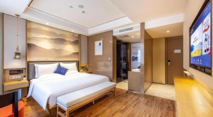 Bed in East Queen Hotel (Xi'an Beimen Metro Station)