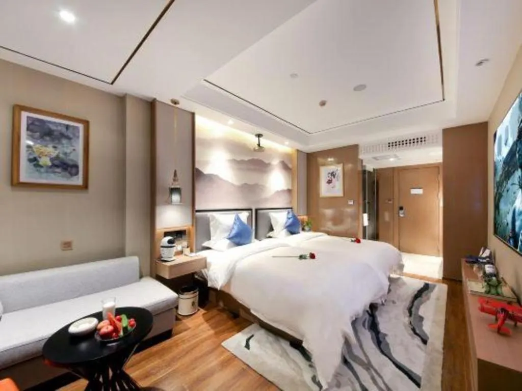 Bed in East Queen Hotel (Xi'an Beimen Metro Station)