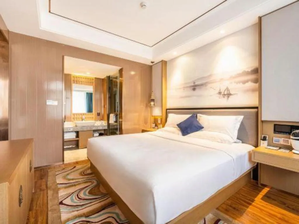 Bed in East Queen Hotel (Xi'an Beimen Metro Station)