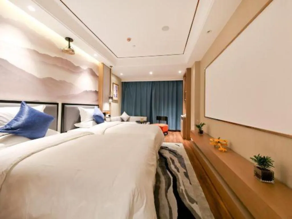 Bed in East Queen Hotel (Xi'an Beimen Metro Station)