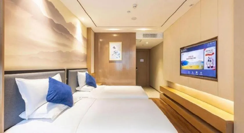Bed in East Queen Hotel (Xi'an Beimen Metro Station)