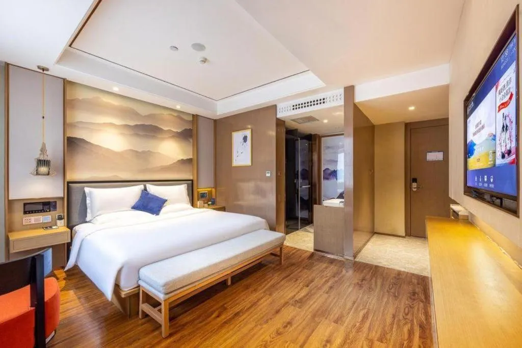 Bed in East Queen Hotel (Xi'an Beimen Metro Station)