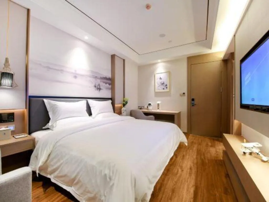 Bed in East Queen Hotel (Xi'an Beimen Metro Station)