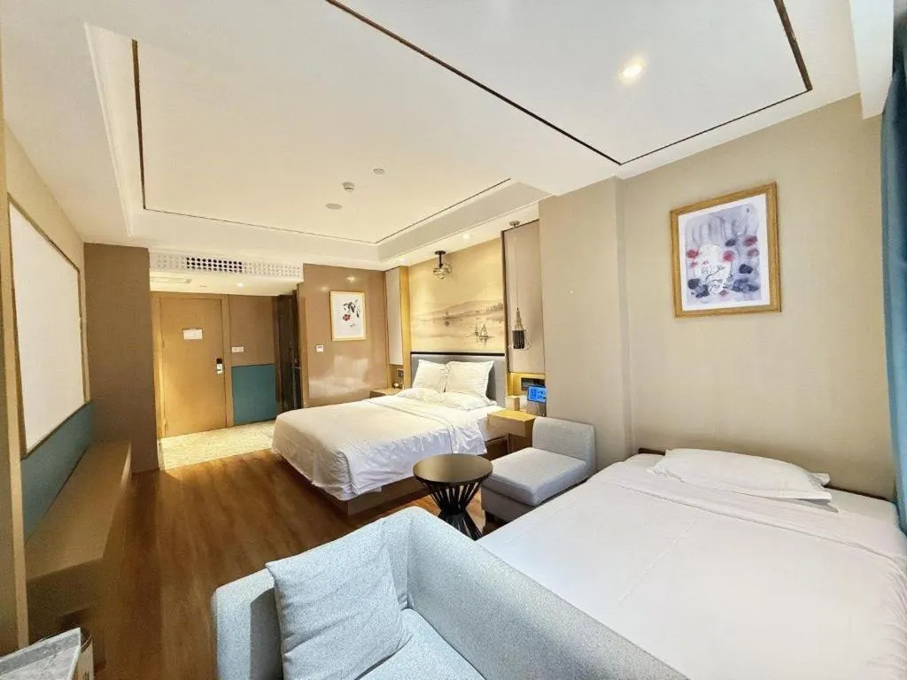 Bed in East Queen Hotel (Xi'an Beimen Metro Station)