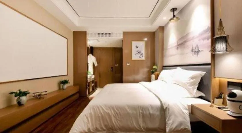 Bed in East Queen Hotel (Xi'an Beimen Metro Station)