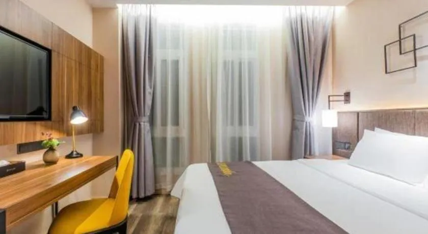 Bed in Home Inn Plus Shanghai Pudong Xinjinqiao Road