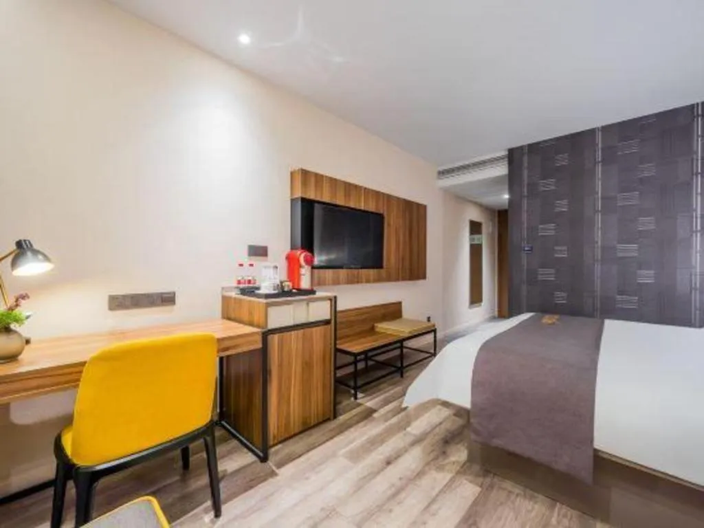 Bed in Home Inn Plus Shanghai Pudong Xinjinqiao Road