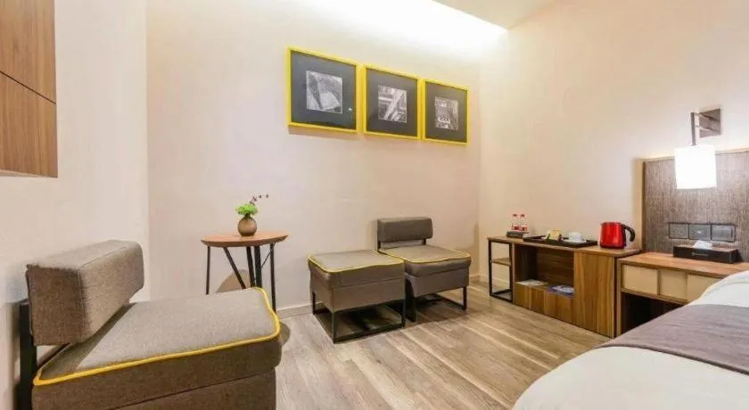 Bed in Home Inn Plus Shanghai Pudong Xinjinqiao Road