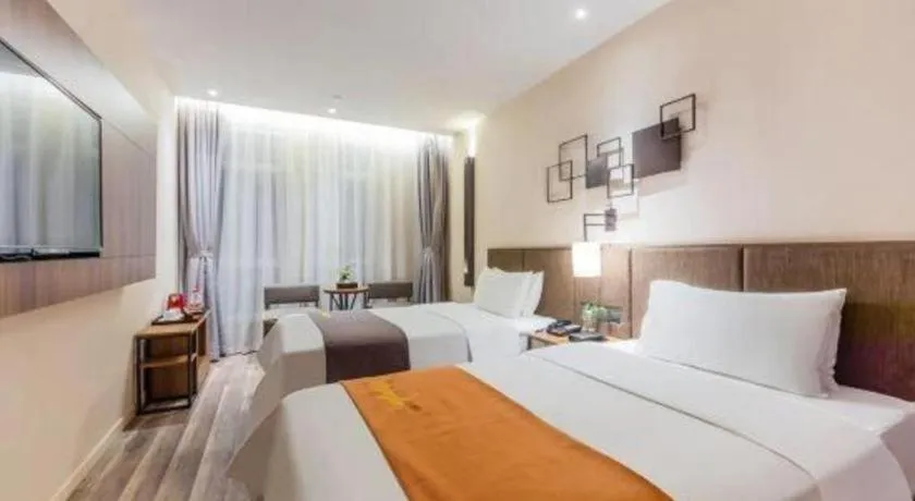 Bed in Home Inn Plus Shanghai Pudong Xinjinqiao Road