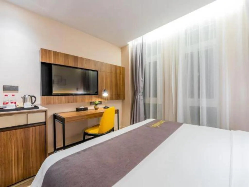 Bed in Home Inn Plus Shanghai Pudong Xinjinqiao Road