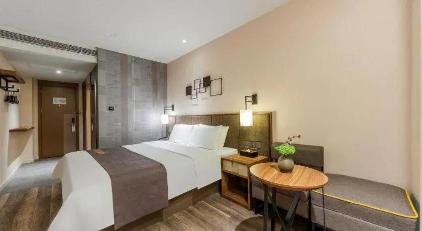 Bed in Home Inn Plus Shanghai Pudong Xinjinqiao Road