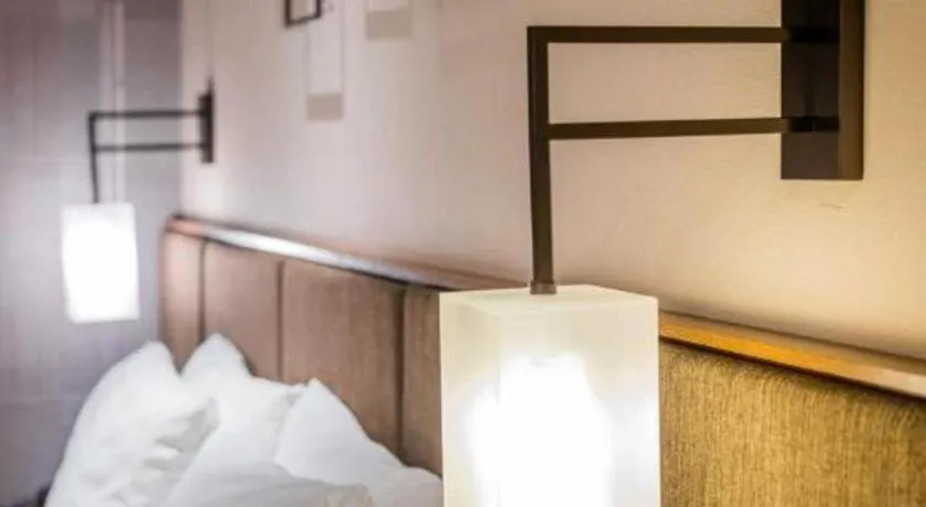 Bed in Home Inn Plus Shanghai Pudong Xinjinqiao Road