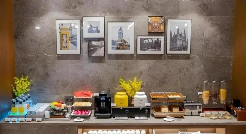 Home Inn Plus Shanghai Pudong Xinjinqiao Road