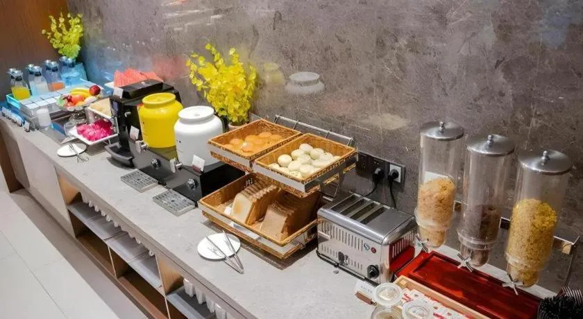 Home Inn Plus Shanghai Pudong Xinjinqiao Road