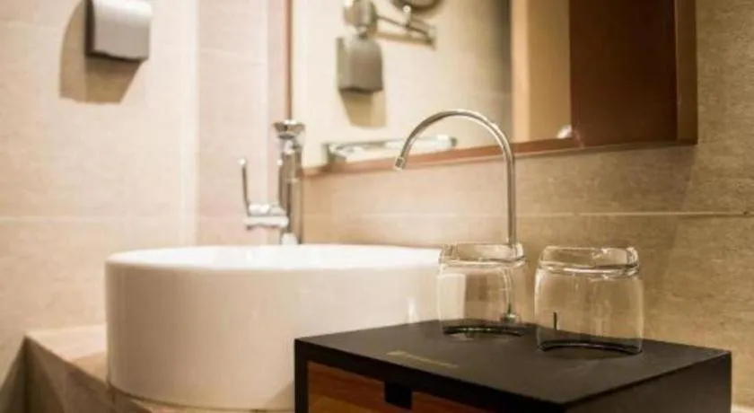 Home Inn Plus Shanghai Pudong Xinjinqiao Road