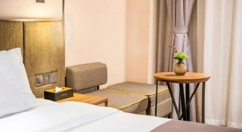 Bed in Home Inn Plus Shanghai Pudong Xinjinqiao Road