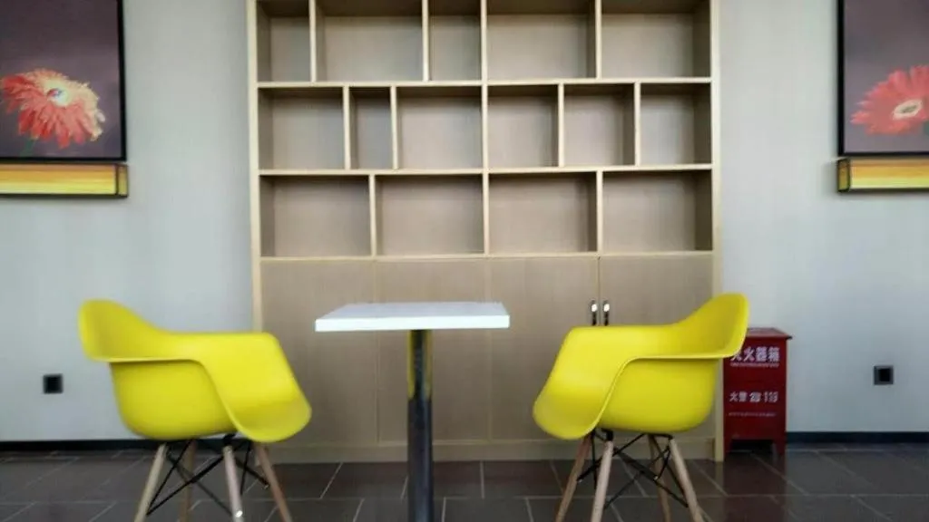 IU Hotel Kunming Jinma Bijifang Joy City