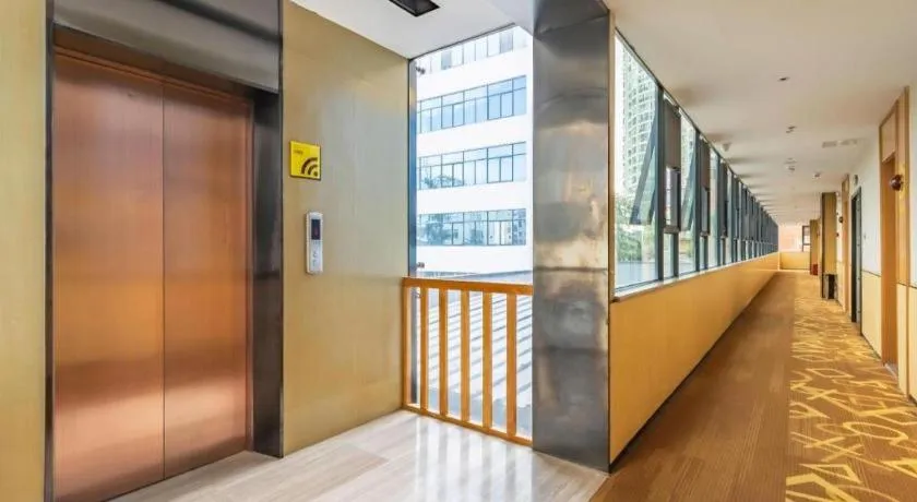 IU Hotel Kunming Jinma Bijifang Joy City