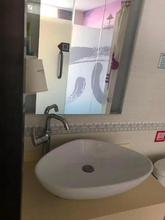 Pai Hotel Zaozhuang Central Plaza