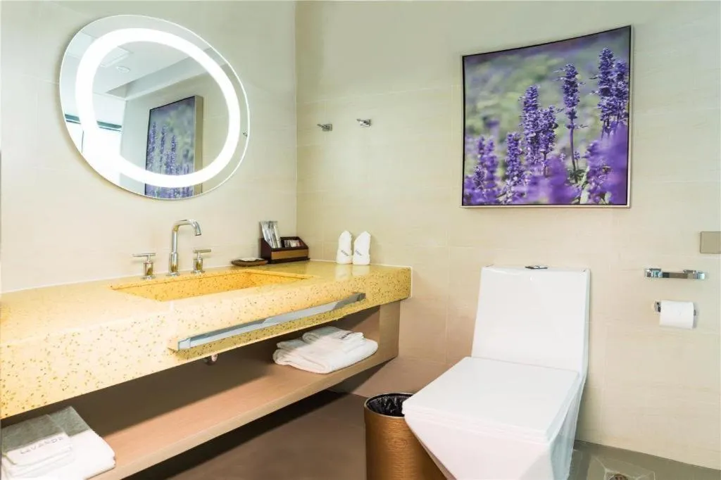 Lavande Hotels·Qingdao Wusi Square