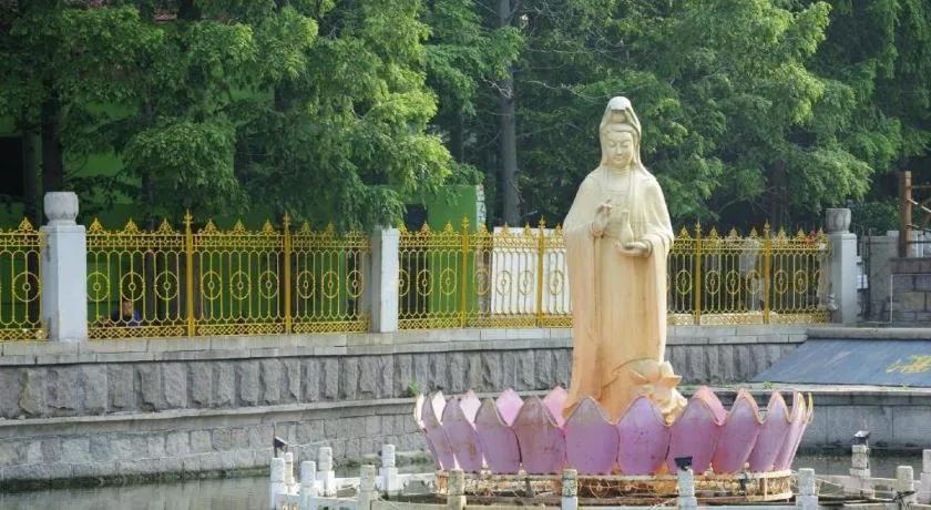 Lavande Hotels·Qingdao Wusi Square