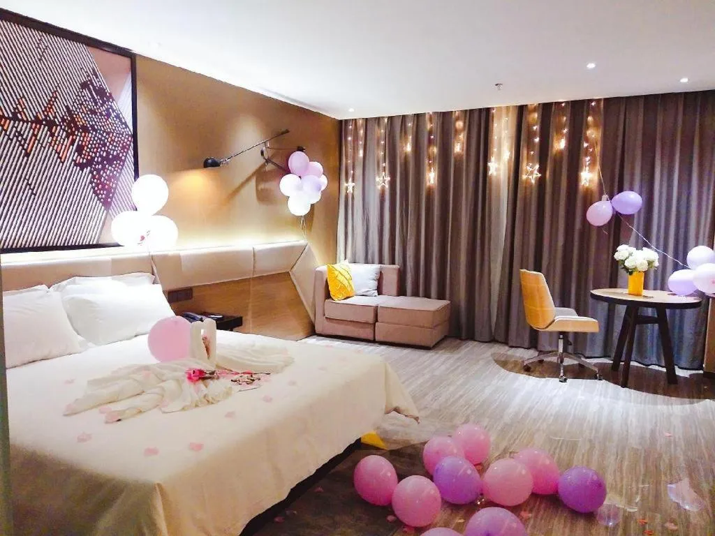 Bed in IU Hotels·Nanning Zoo Metro Station RT-Mart