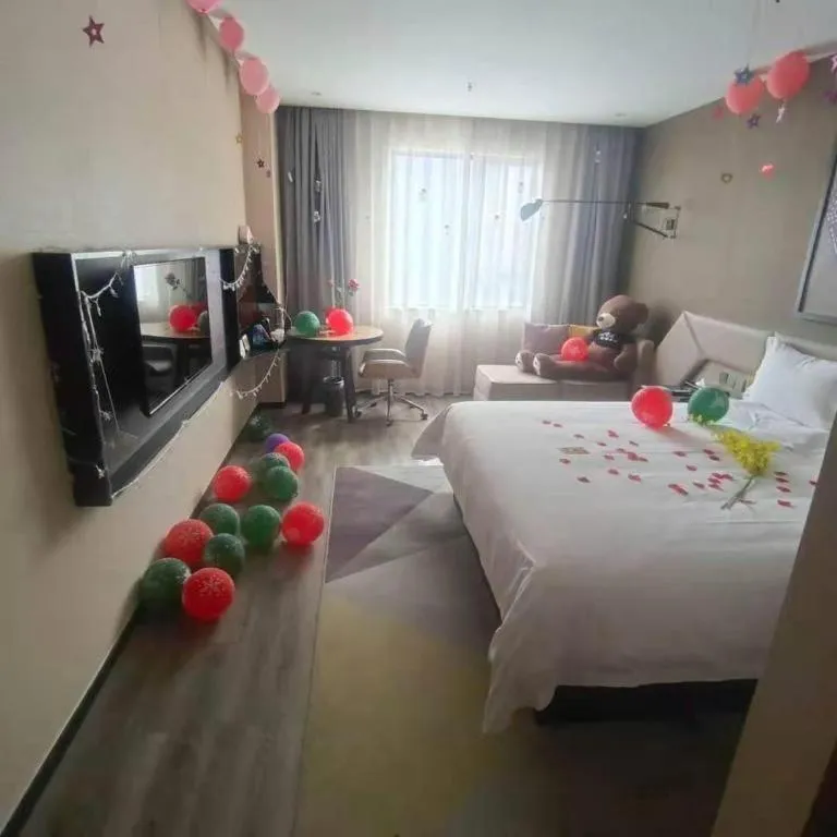 Bed in IU Hotels·Nanning Zoo Metro Station RT-Mart