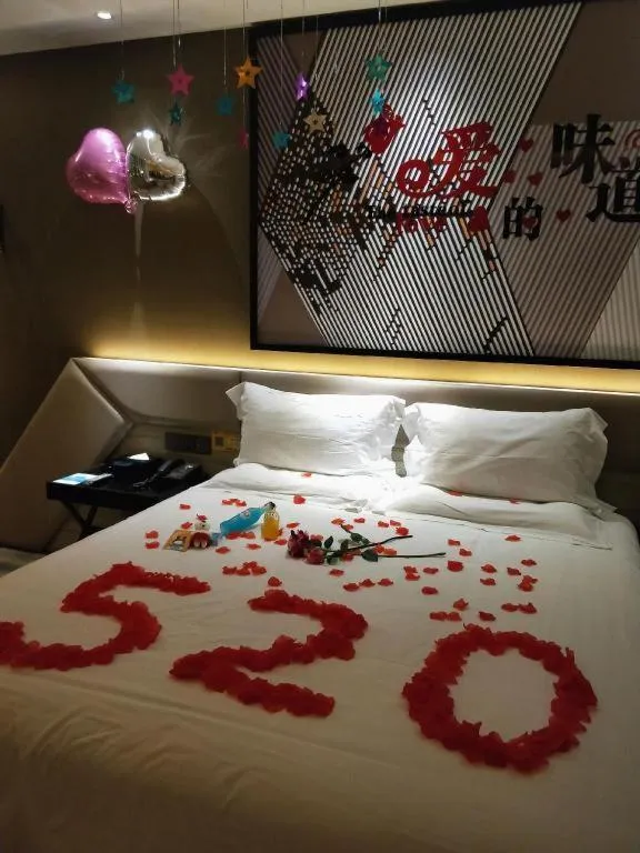 Bed in IU Hotels·Nanning Zoo Metro Station RT-Mart