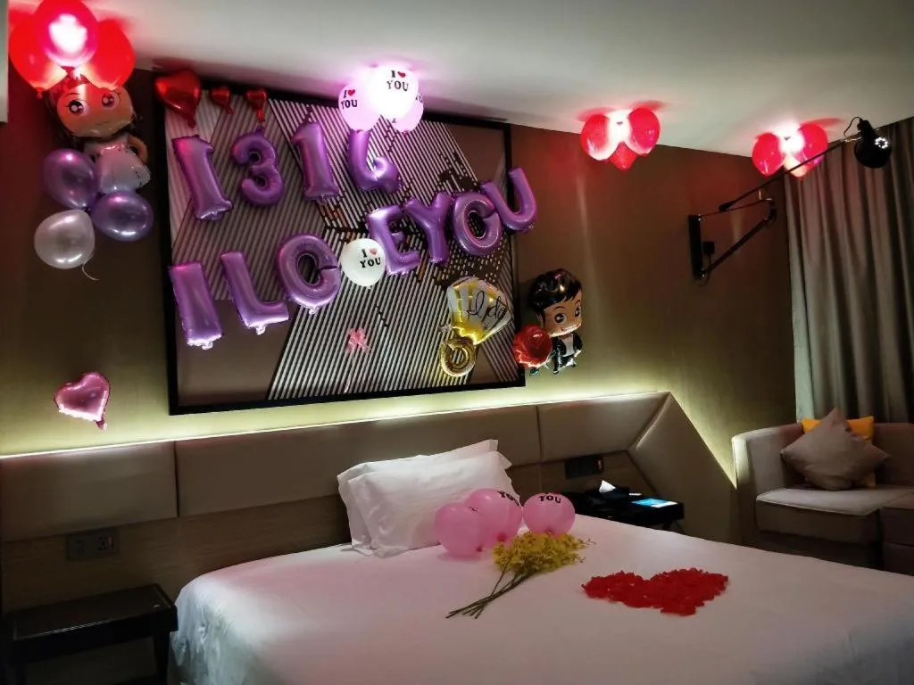 Bed in IU Hotels·Nanning Zoo Metro Station RT-Mart