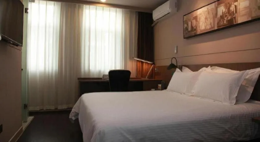 Bed in Jinjiang Inn Select Xuzhou Suning Plaza Jinguang East Road