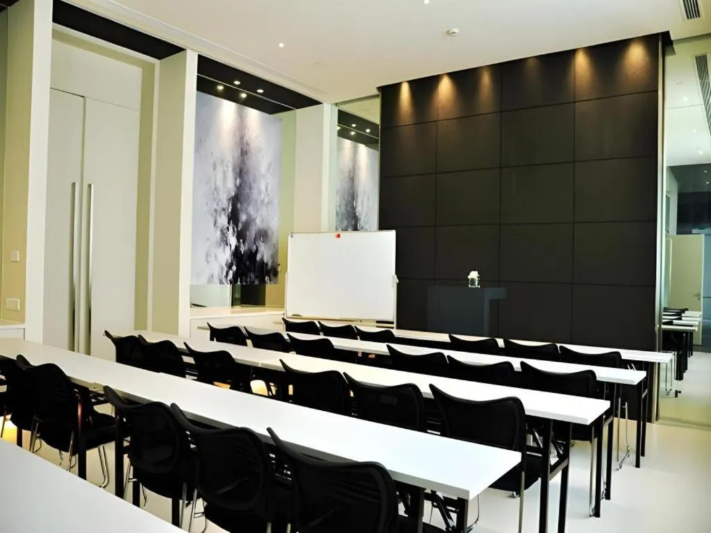 Jinjiang Inn Select Xuzhou Suning Plaza Jinguang East Road