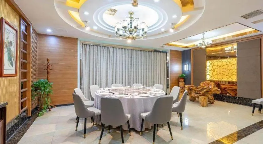 Magnotel Business Jinan Zoo Wuyingshan North Road Flagship Hotel